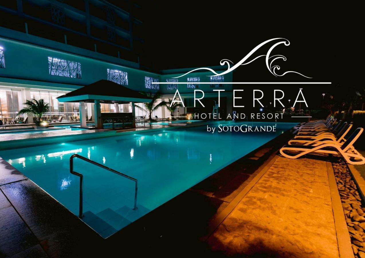 Arterra Hotel And Resort Lapu-Lapu City Exterior photo