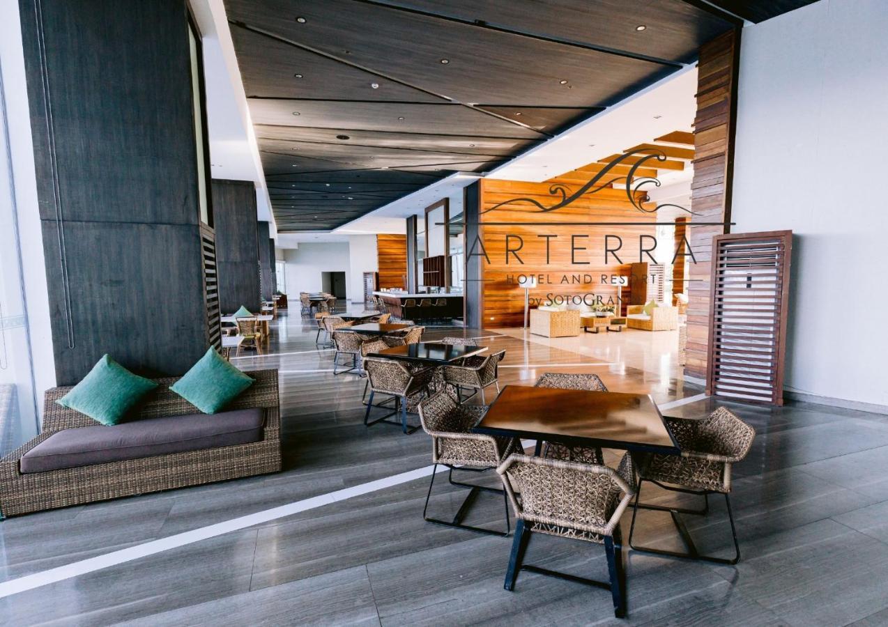 Arterra Hotel And Resort Lapu-Lapu City Exterior photo