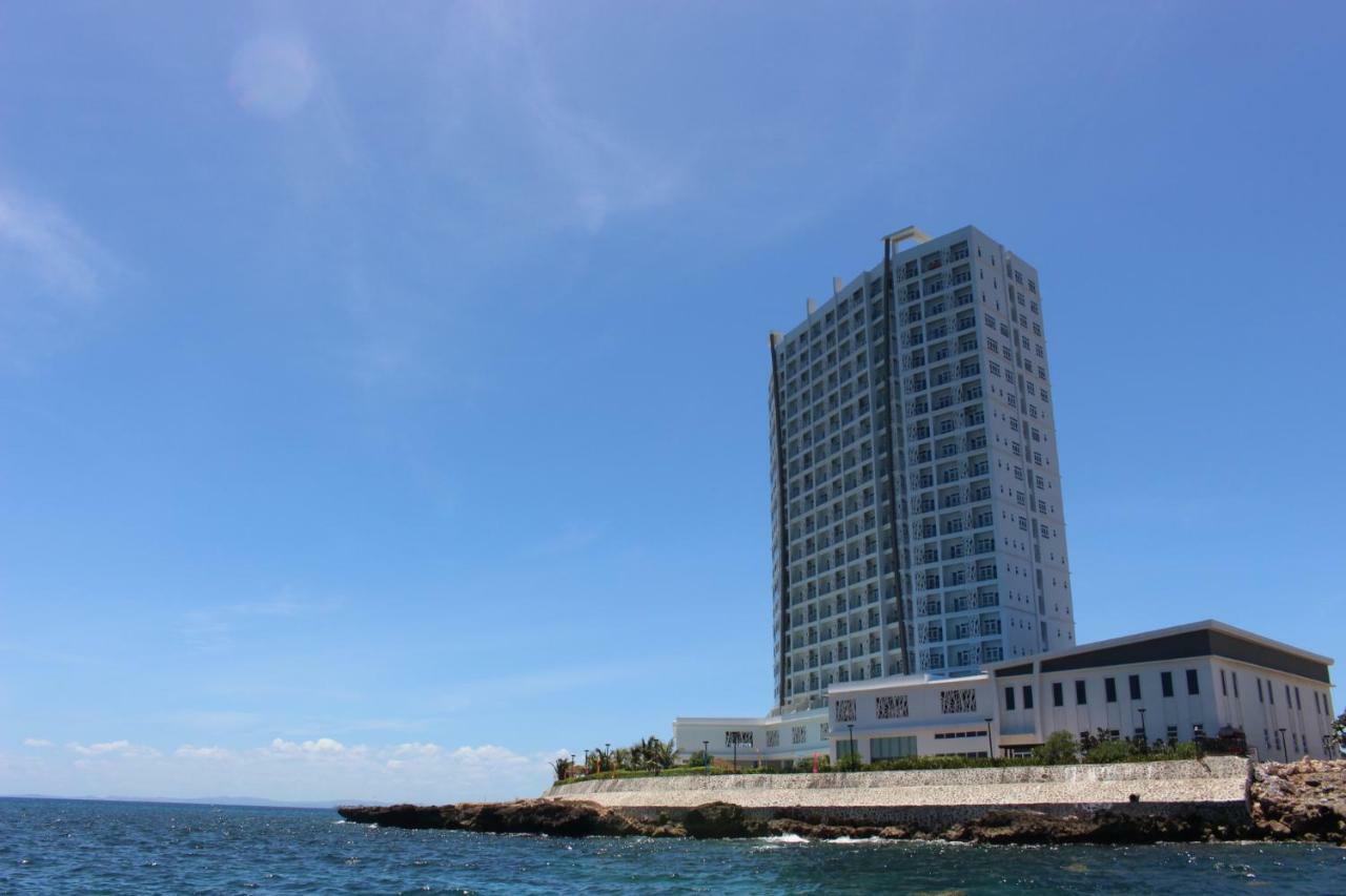Arterra Hotel And Resort Lapu-Lapu City Exterior photo
